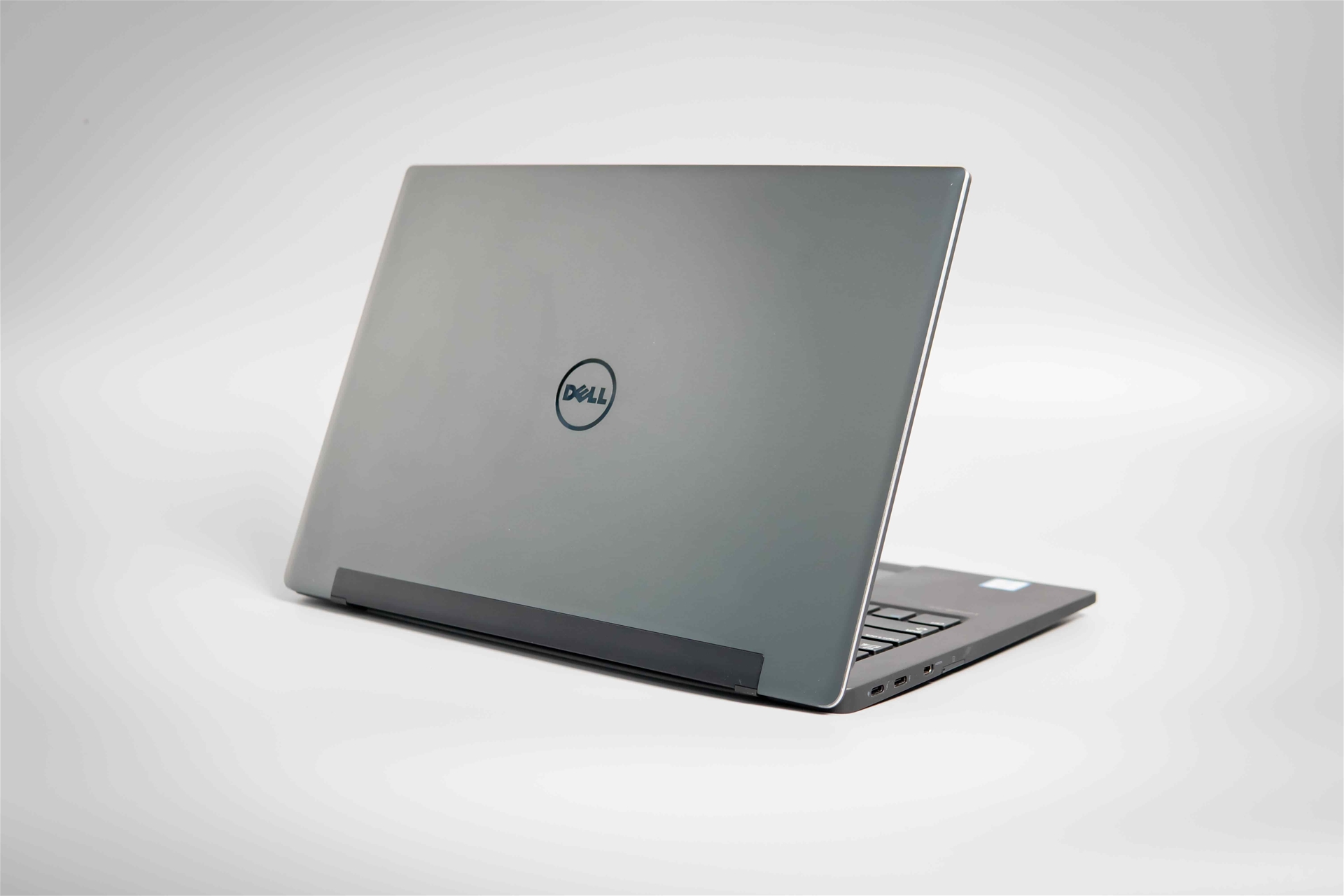 Laptop cũ Dell Inspiron 7370