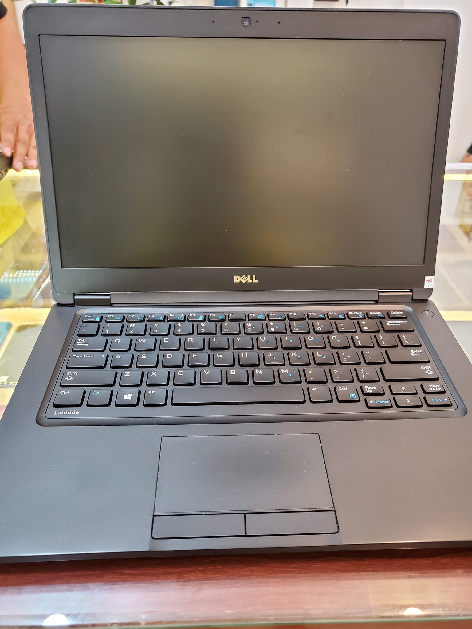 Laptop cũ Dell Latitude 5480