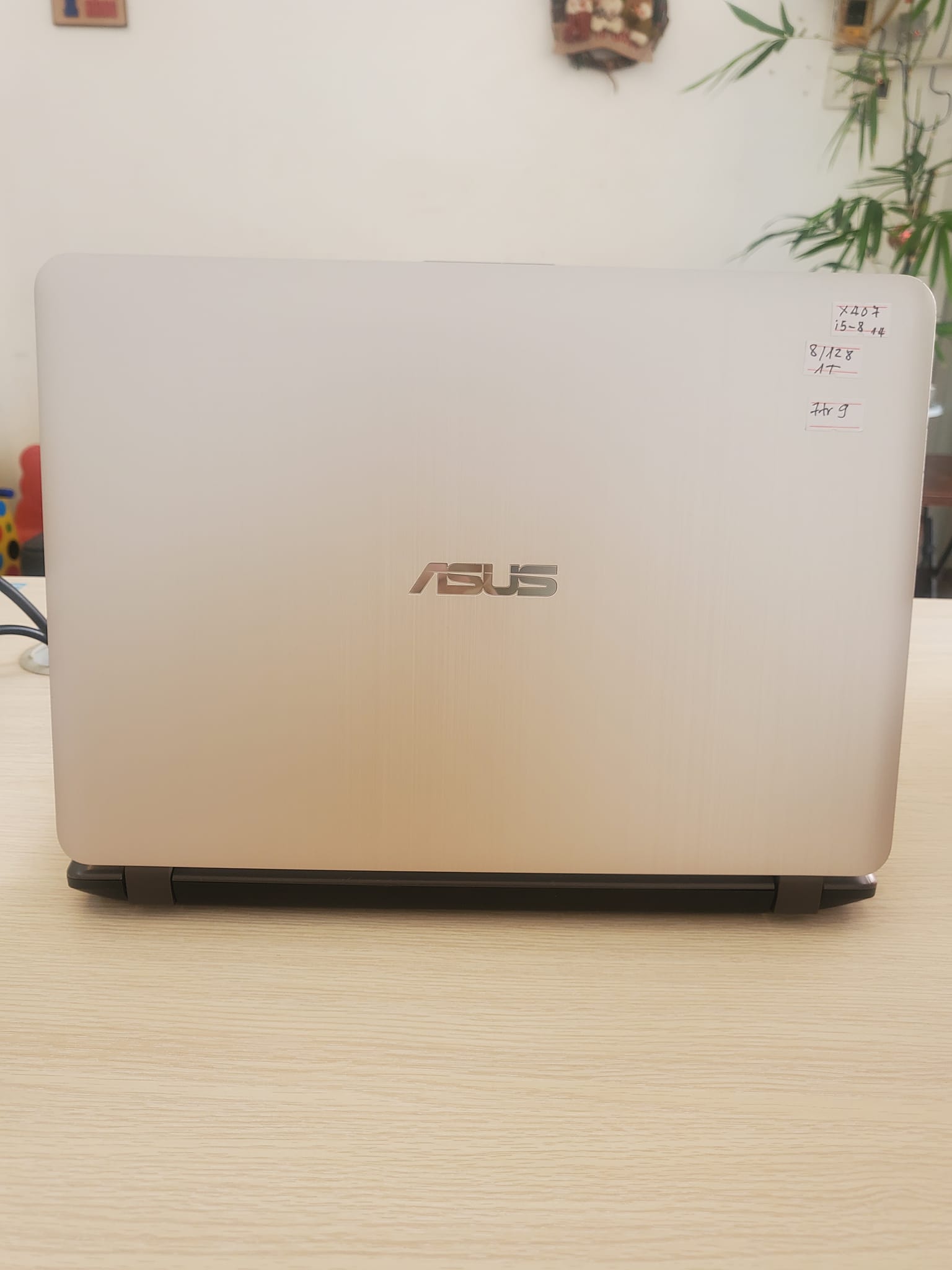 Laptop cũ Asus Vivobook X407UA