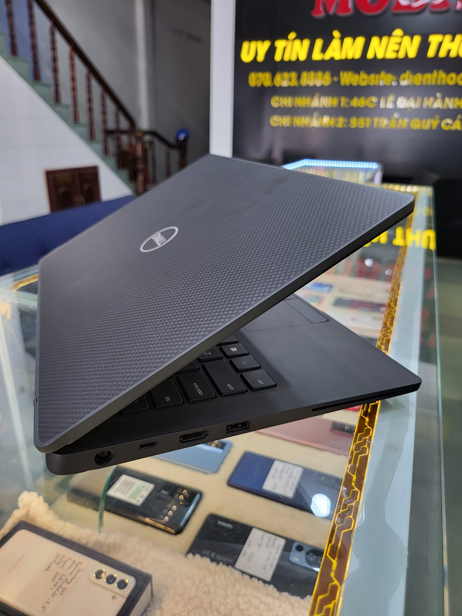 Laptop cũ Dell Latitude 7370