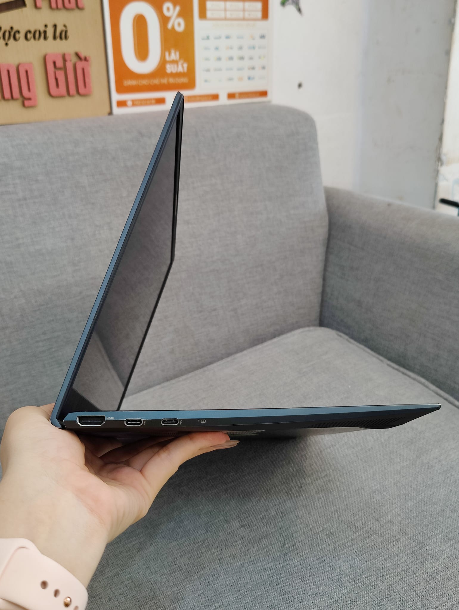 Laptop cũ Asus Zenbook UX425E