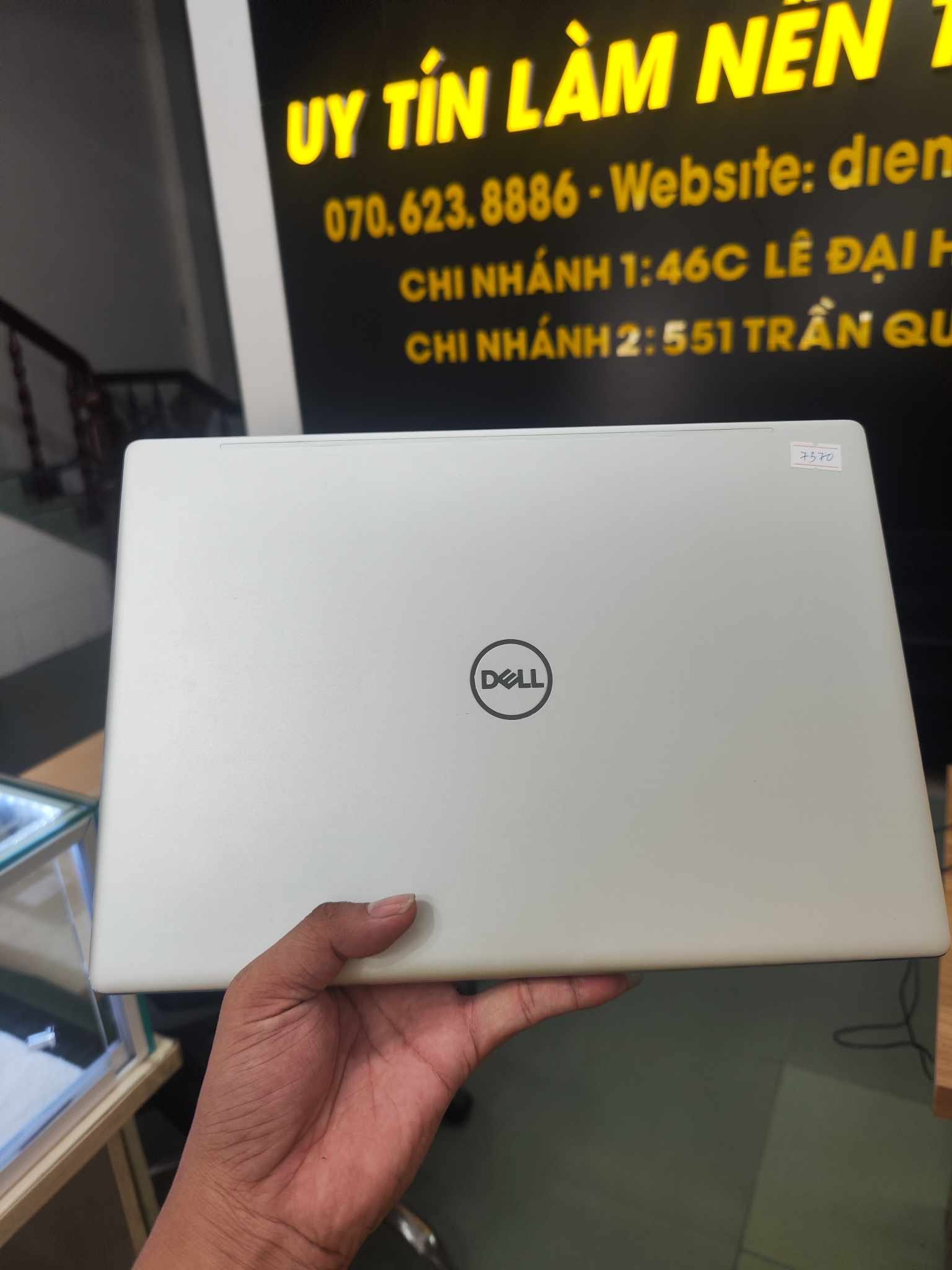 Laptop cũ Dell Inspiron 7370