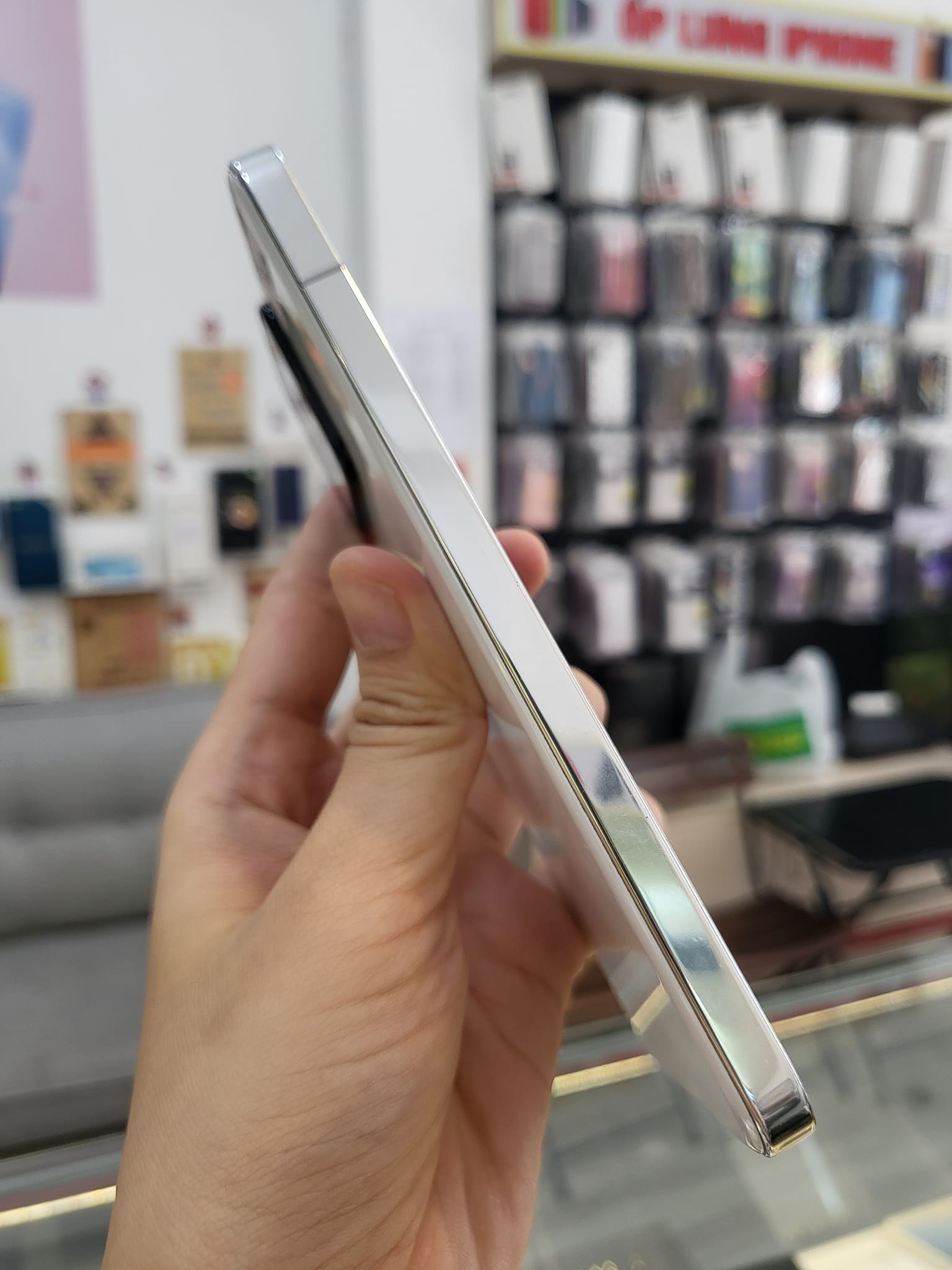 Điện thoại cũ Xiaomi 13