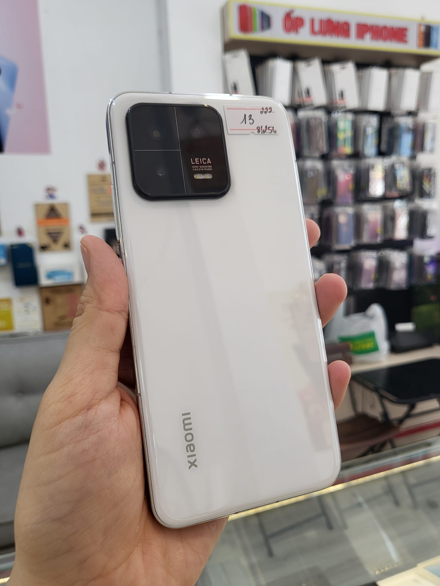 Điện thoại cũ Xiaomi 13