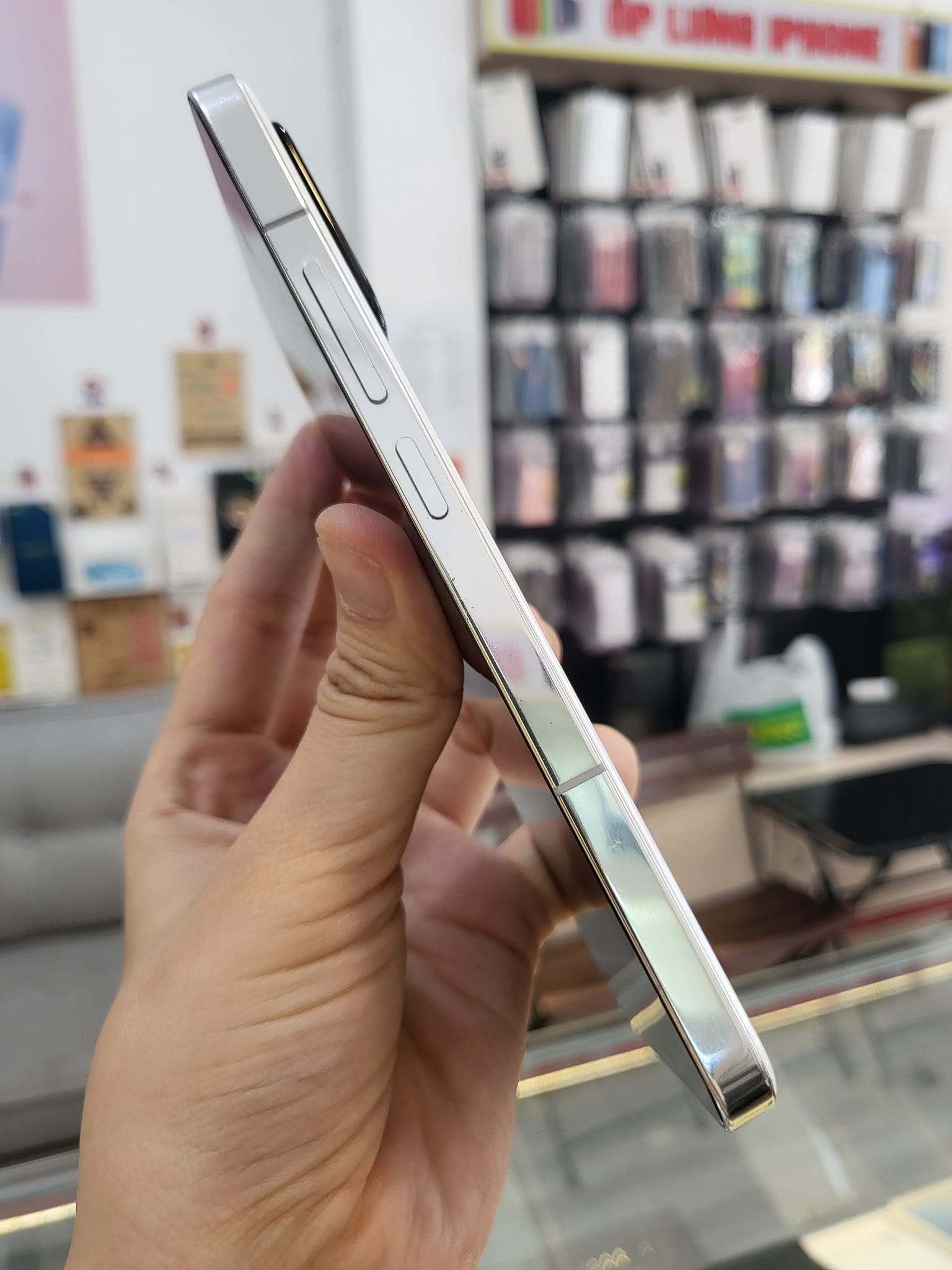 Điện thoại cũ Xiaomi 13